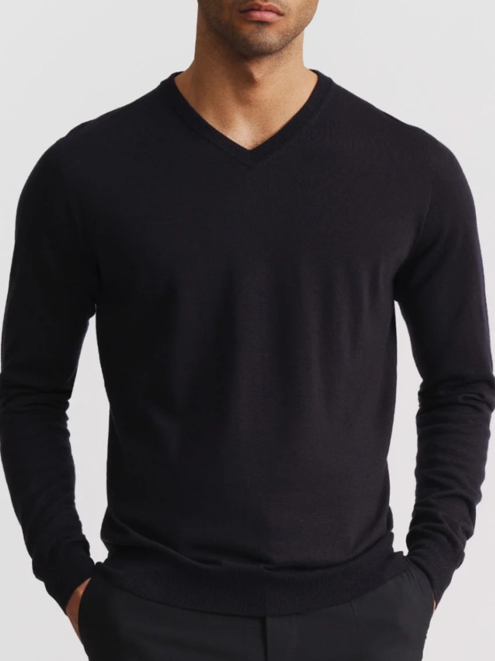 Club Room Men's V-Neck Cashmere Sweater in Black